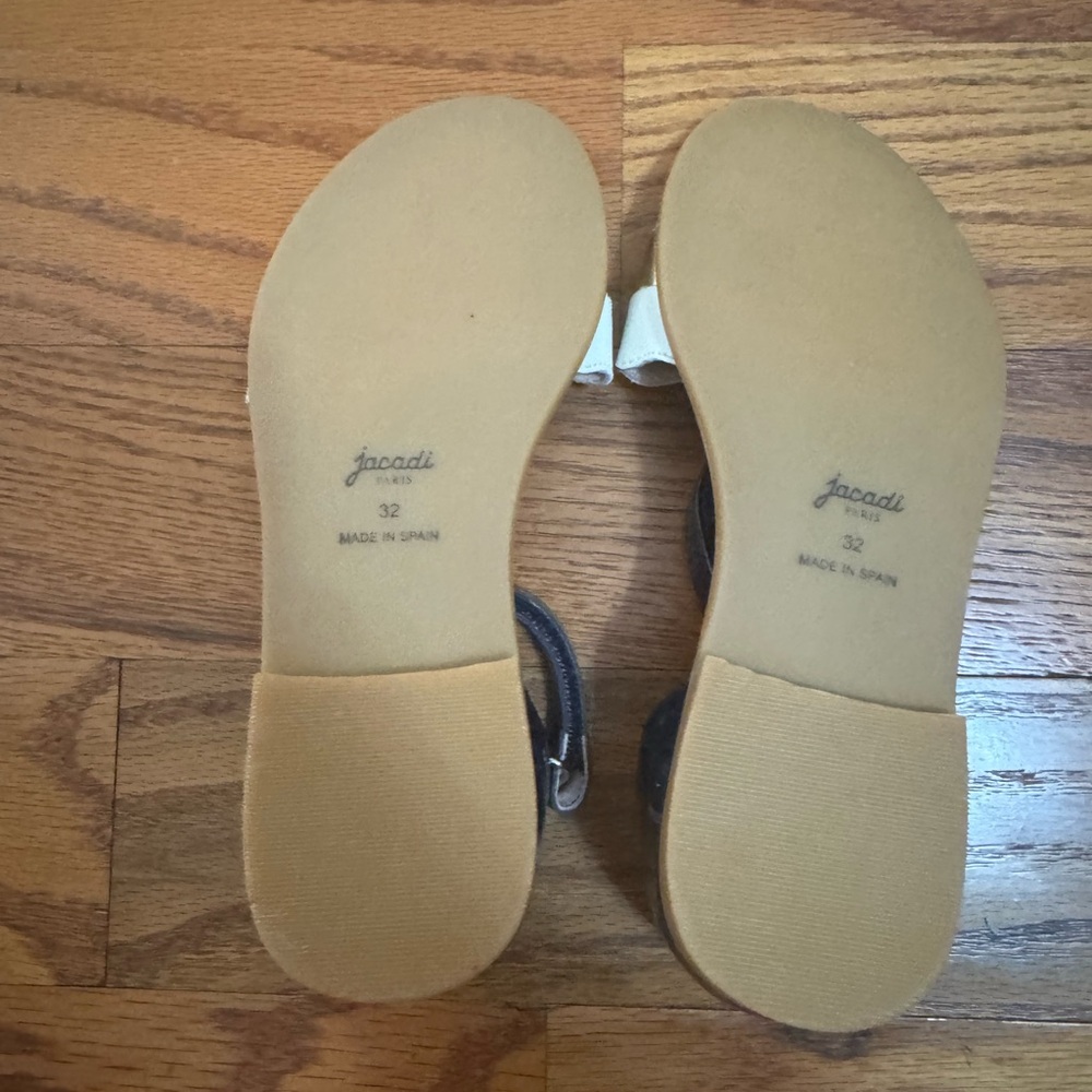 New Sandals - Picture 2 of 2